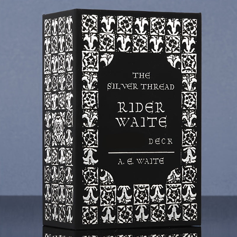 Rider-Waite svart och silver tarot – en klassiker i modern design | 13 x 8 cm